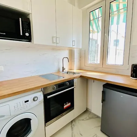 Apartment Design Ideal For Seaside Holidays